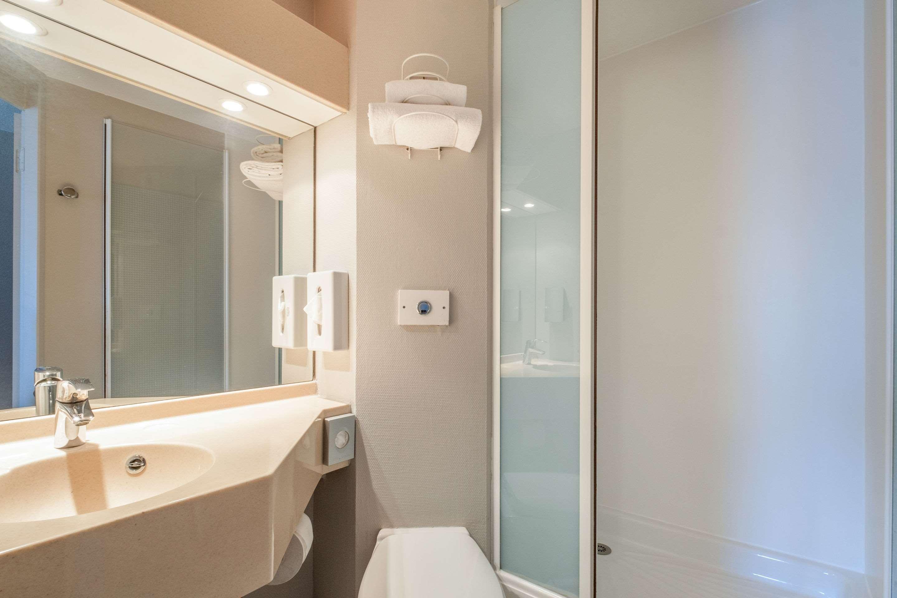Comfort Hotel Linas - Montlhery Екстер'єр фото