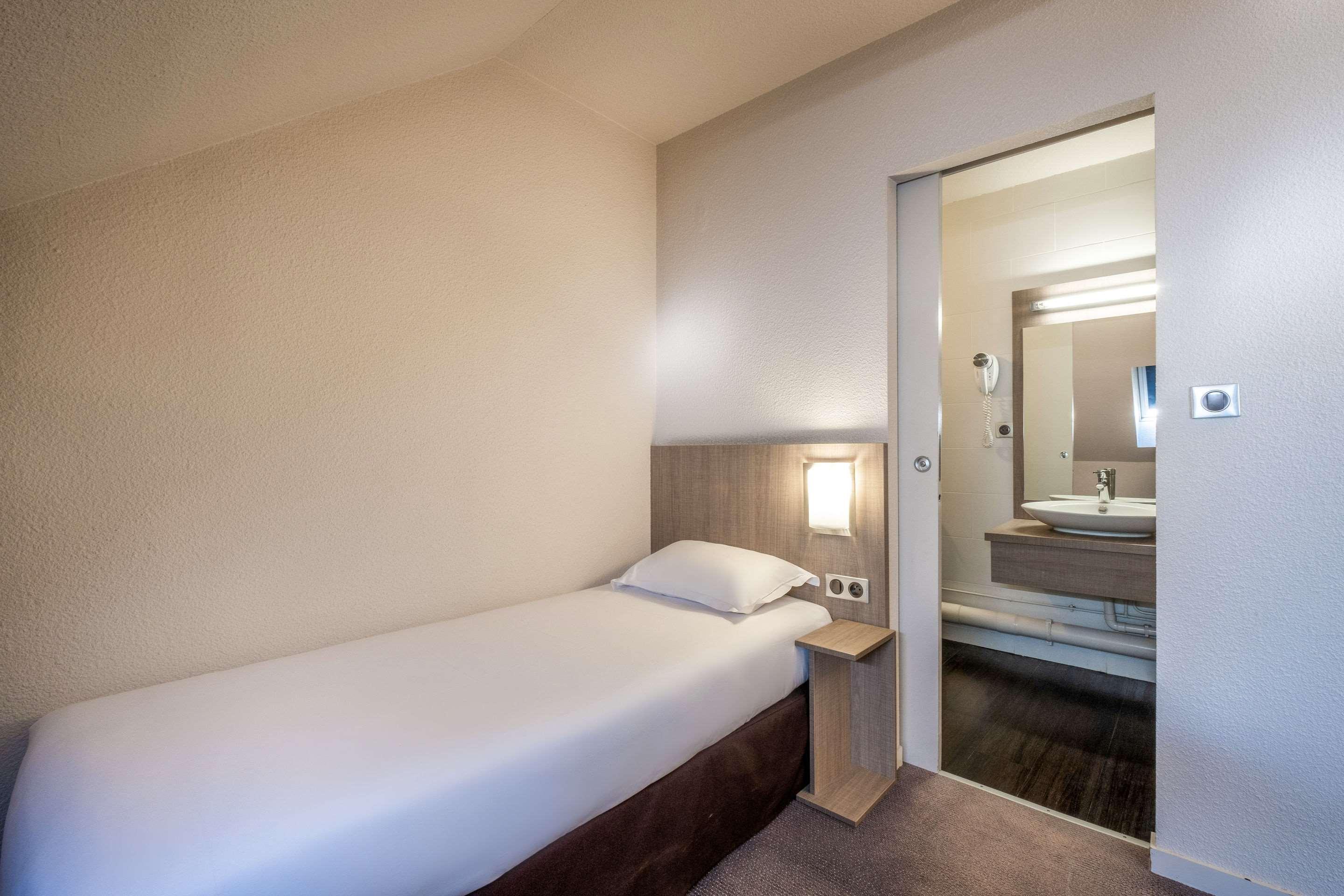Comfort Hotel Linas - Montlhery Екстер'єр фото