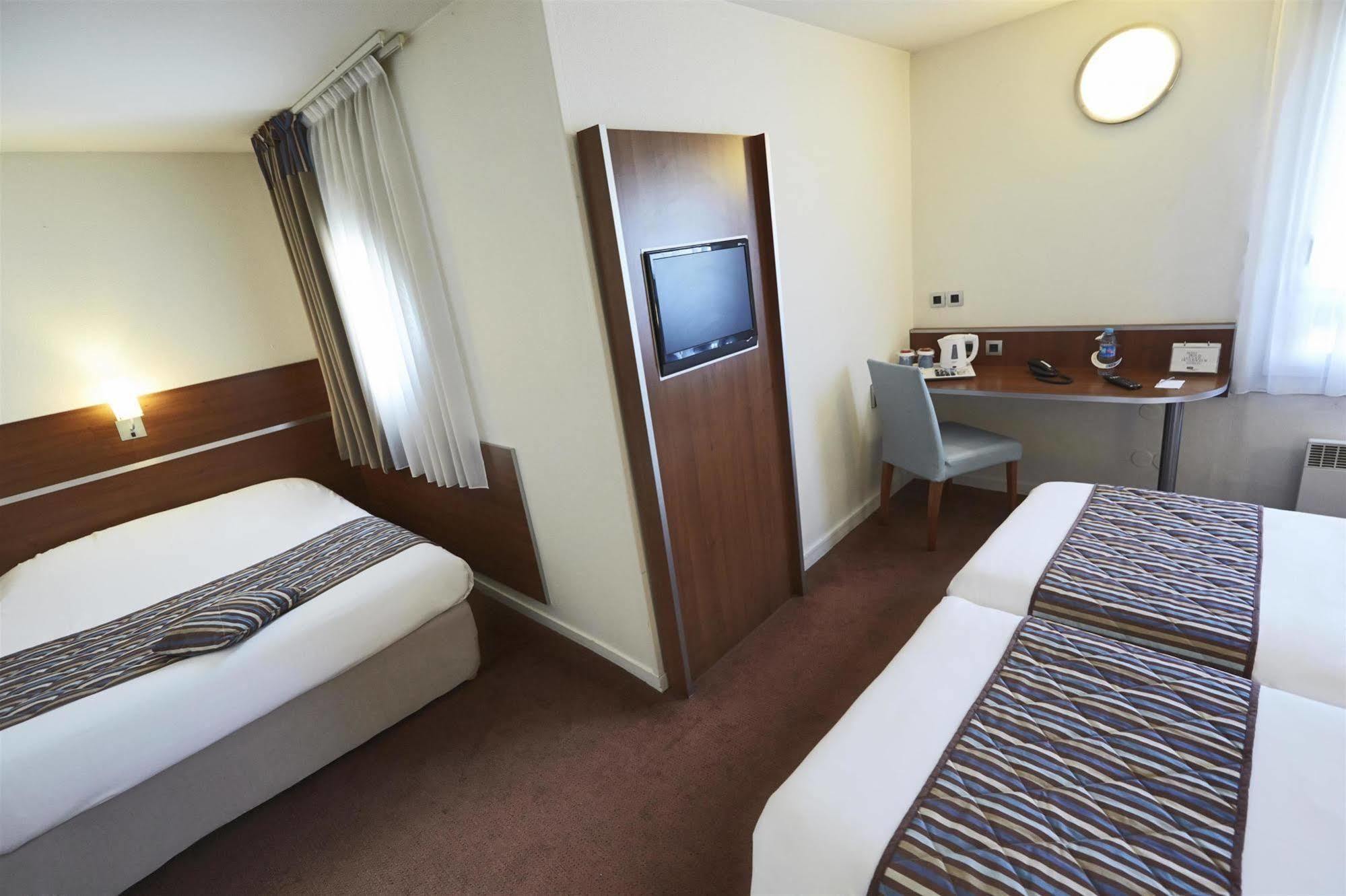 Comfort Hotel Linas - Montlhery Екстер'єр фото